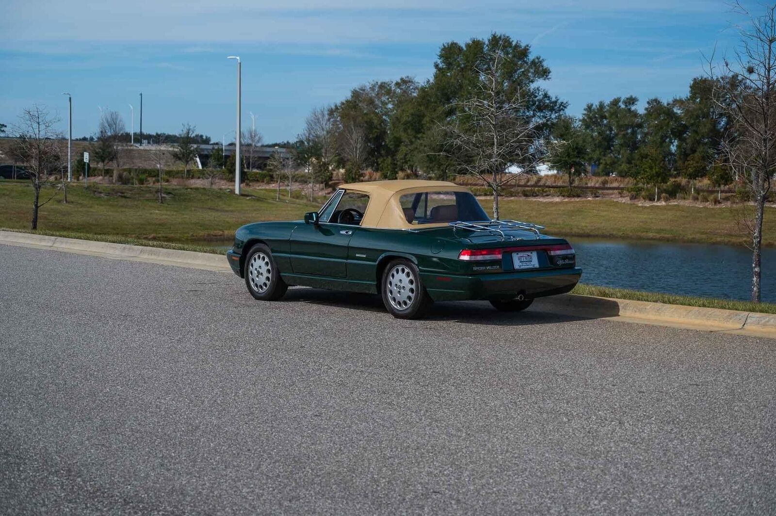 Alfa-Romeo-Spider-1991-2-Door-18