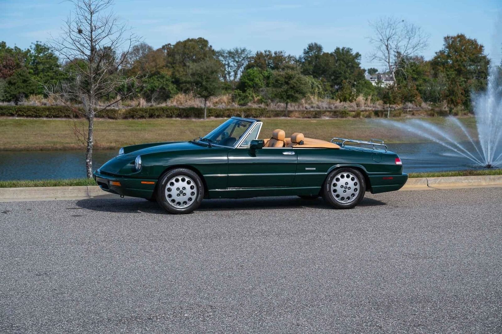 Alfa-Romeo-Spider-1991-2-Door-21