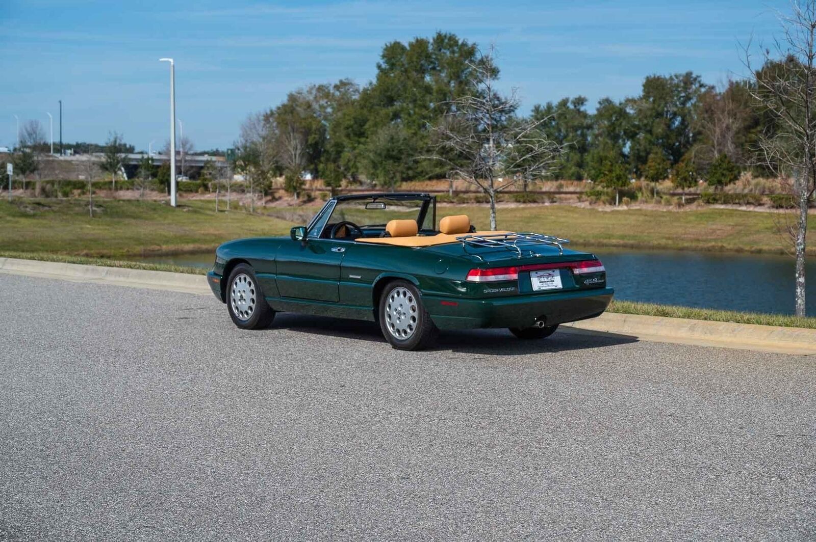 Alfa-Romeo-Spider-1991-2-Door-24