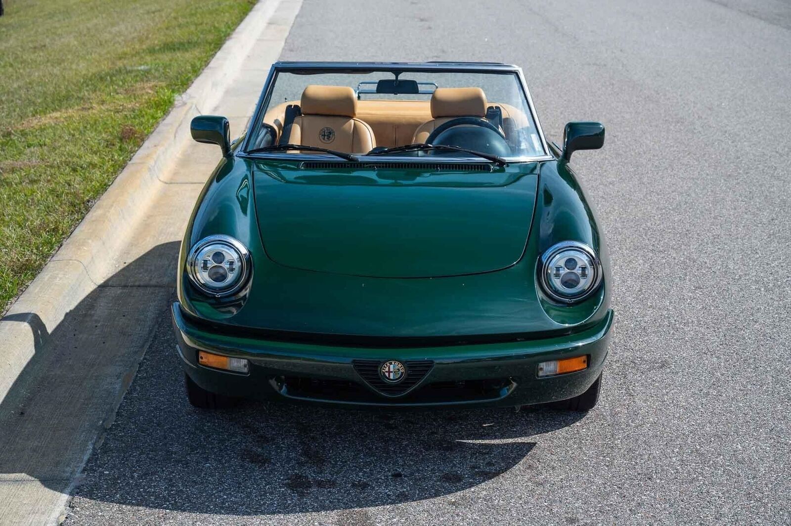 Alfa-Romeo-Spider-1991-2-Door-32