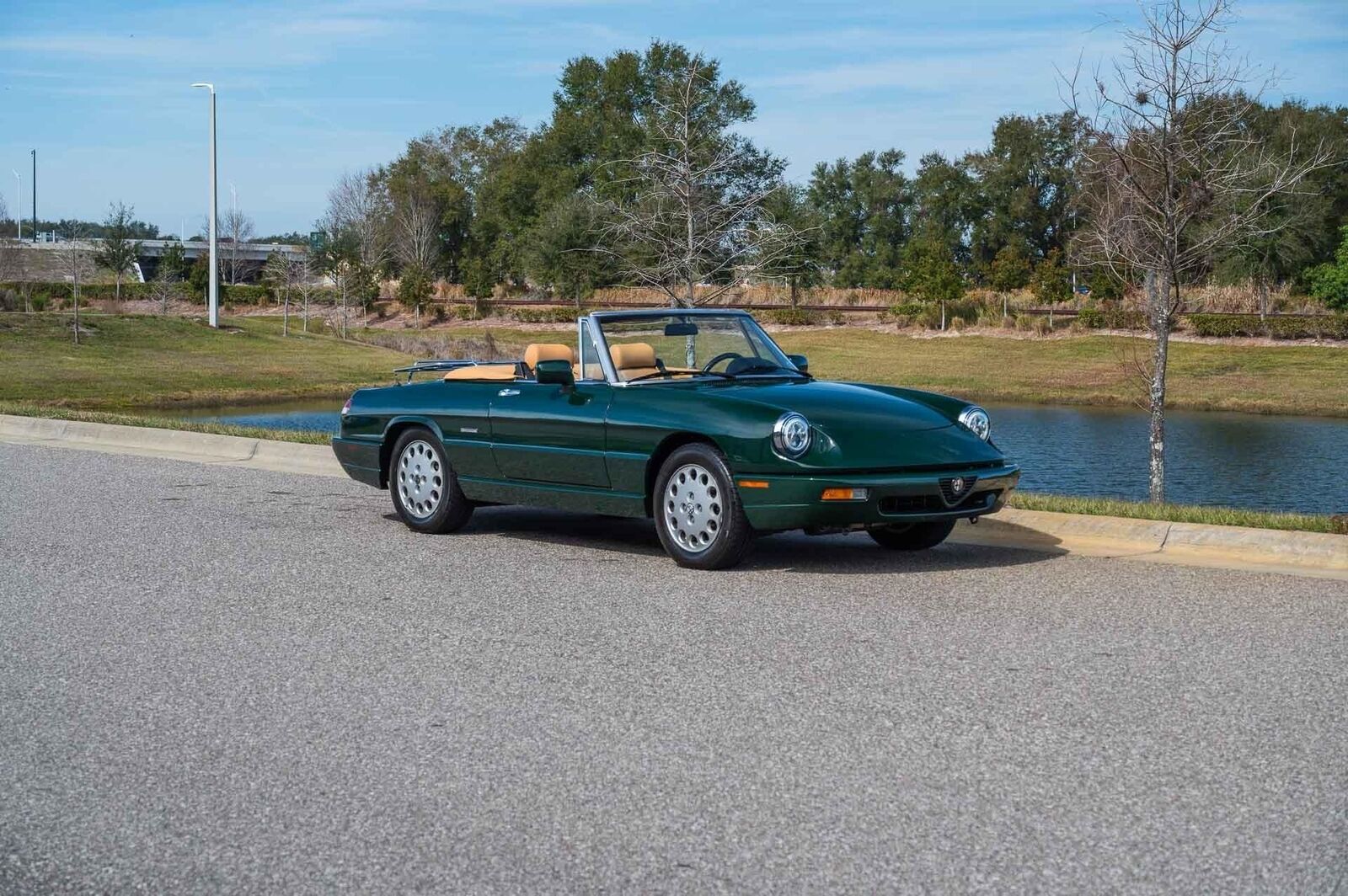 Alfa-Romeo-Spider-1991-2-Door-8