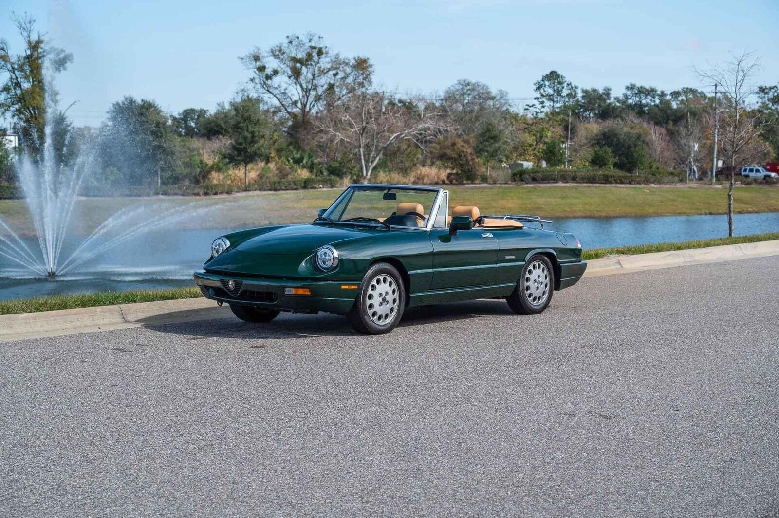 Alfa-Romeo-Spider-1991-2-Door