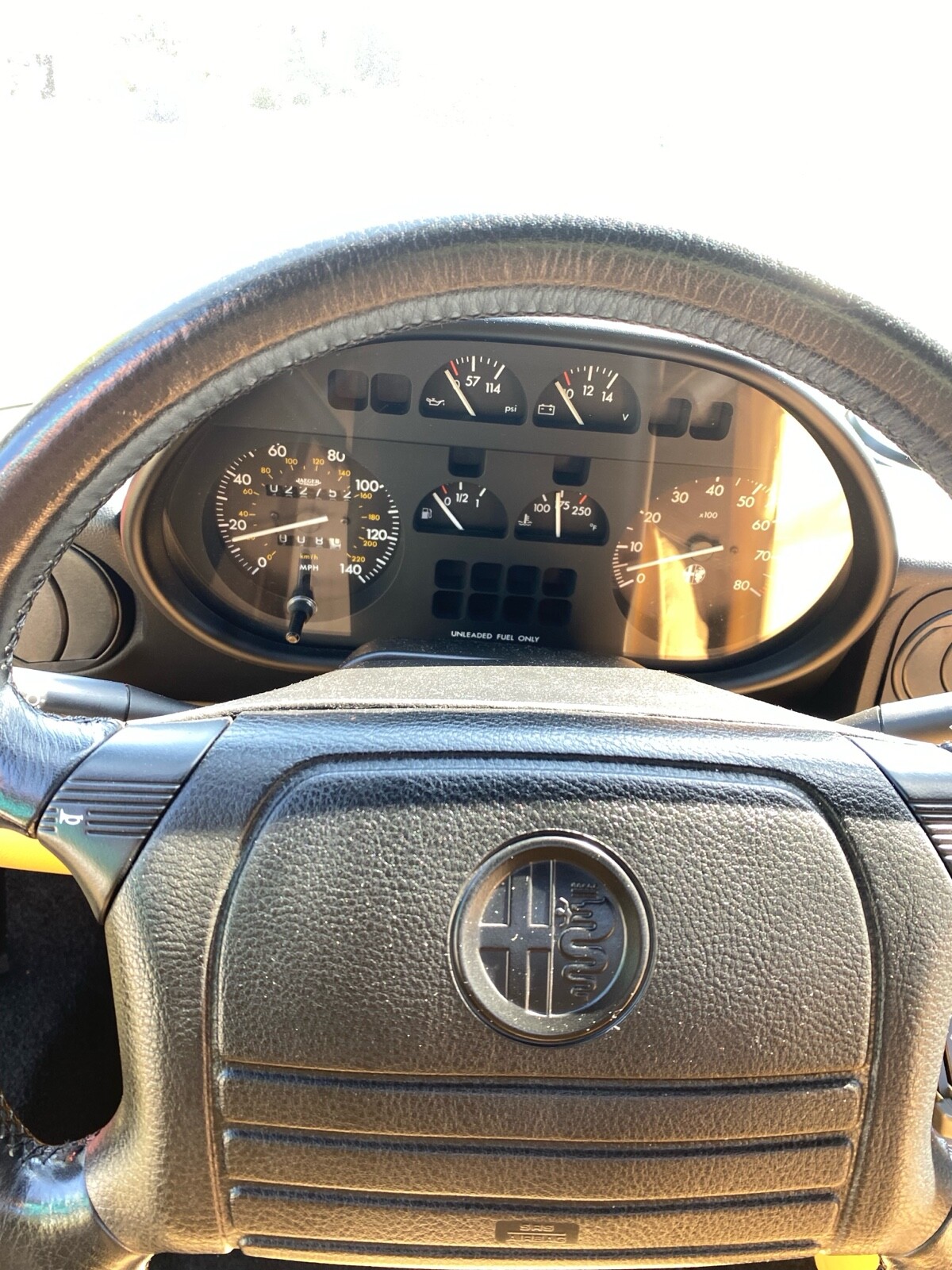 Alfa-Romeo-Spider-1993-Convertible-19
