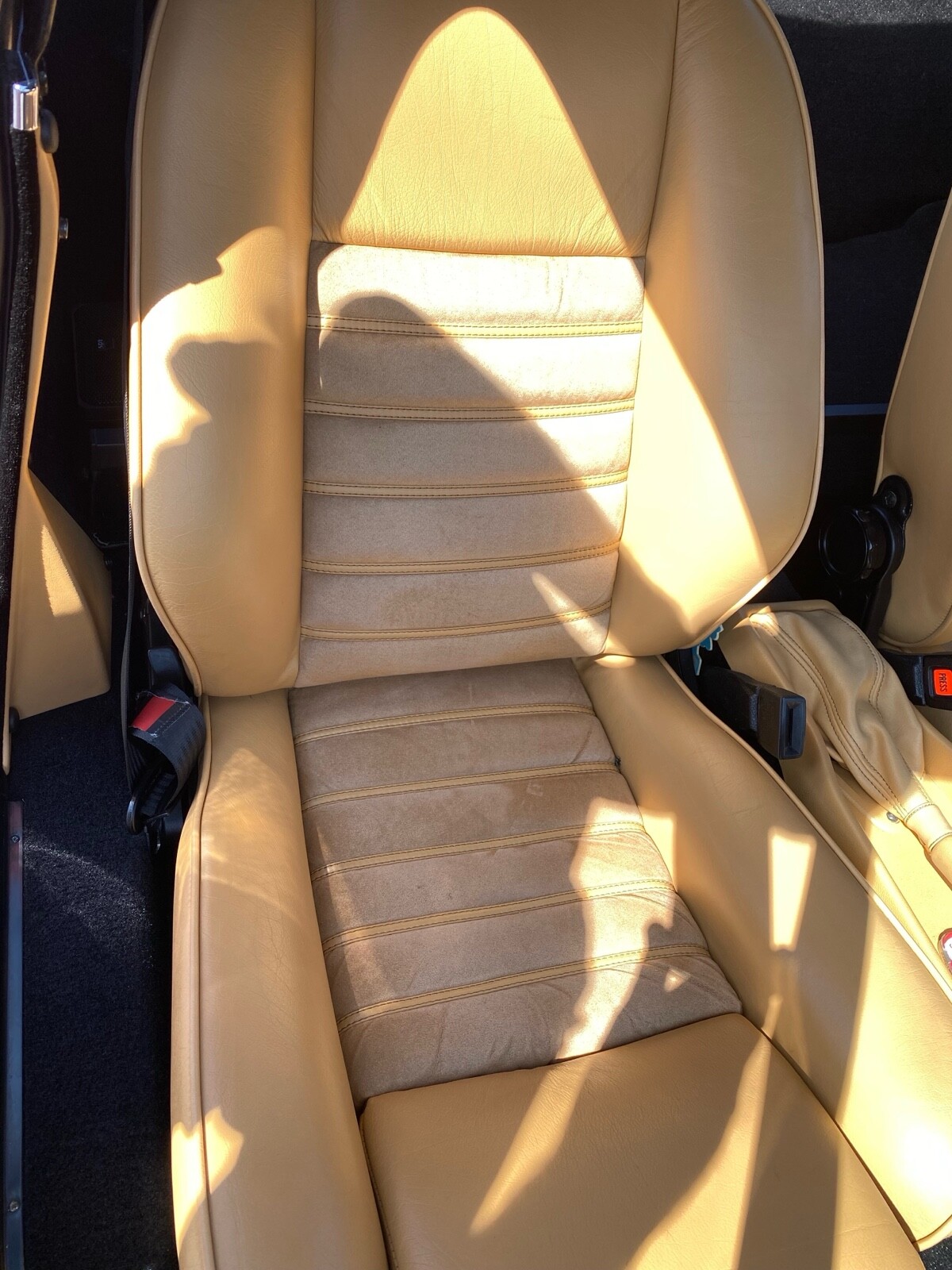 Alfa-Romeo-Spider-1993-Convertible-22