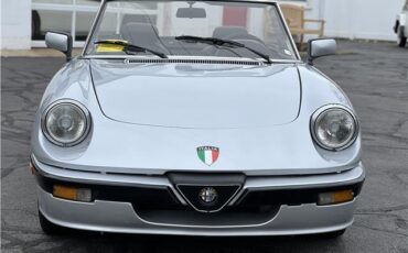 Alfa-Romeo-Spider-Quadrifoglio-1987-1