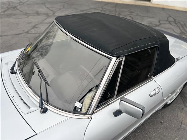 Alfa-Romeo-Spider-Quadrifoglio-1987-18