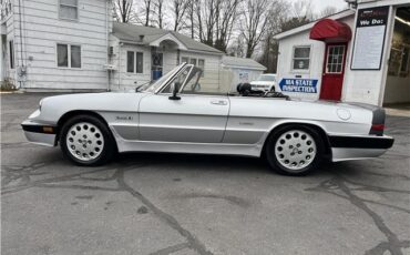 Alfa-Romeo-Spider-Quadrifoglio-1987-3