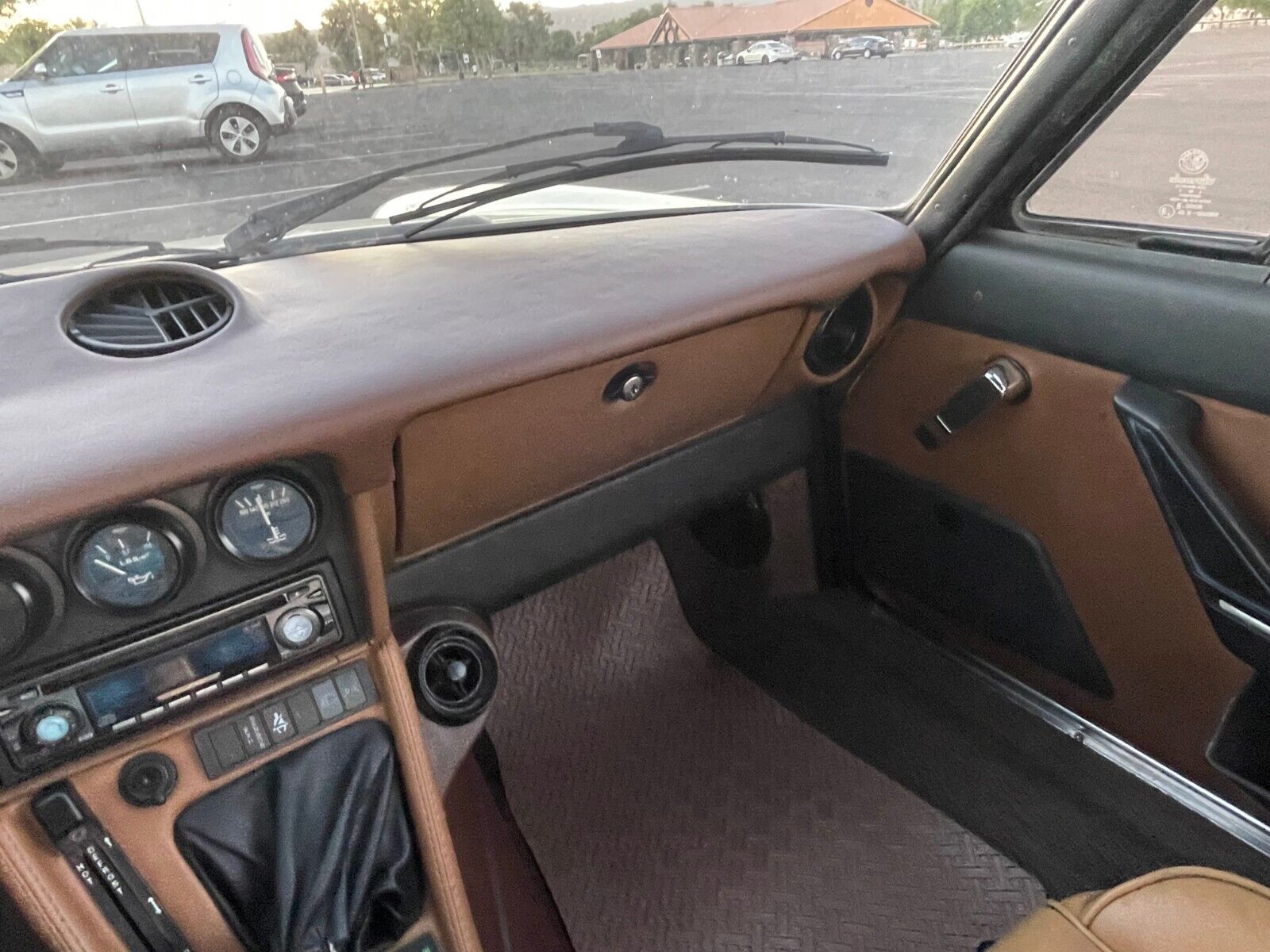 Alfa-Romeo-Veloce-1984-Convertible-11