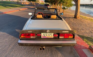 Alfa-Romeo-Veloce-1984-Convertible-27