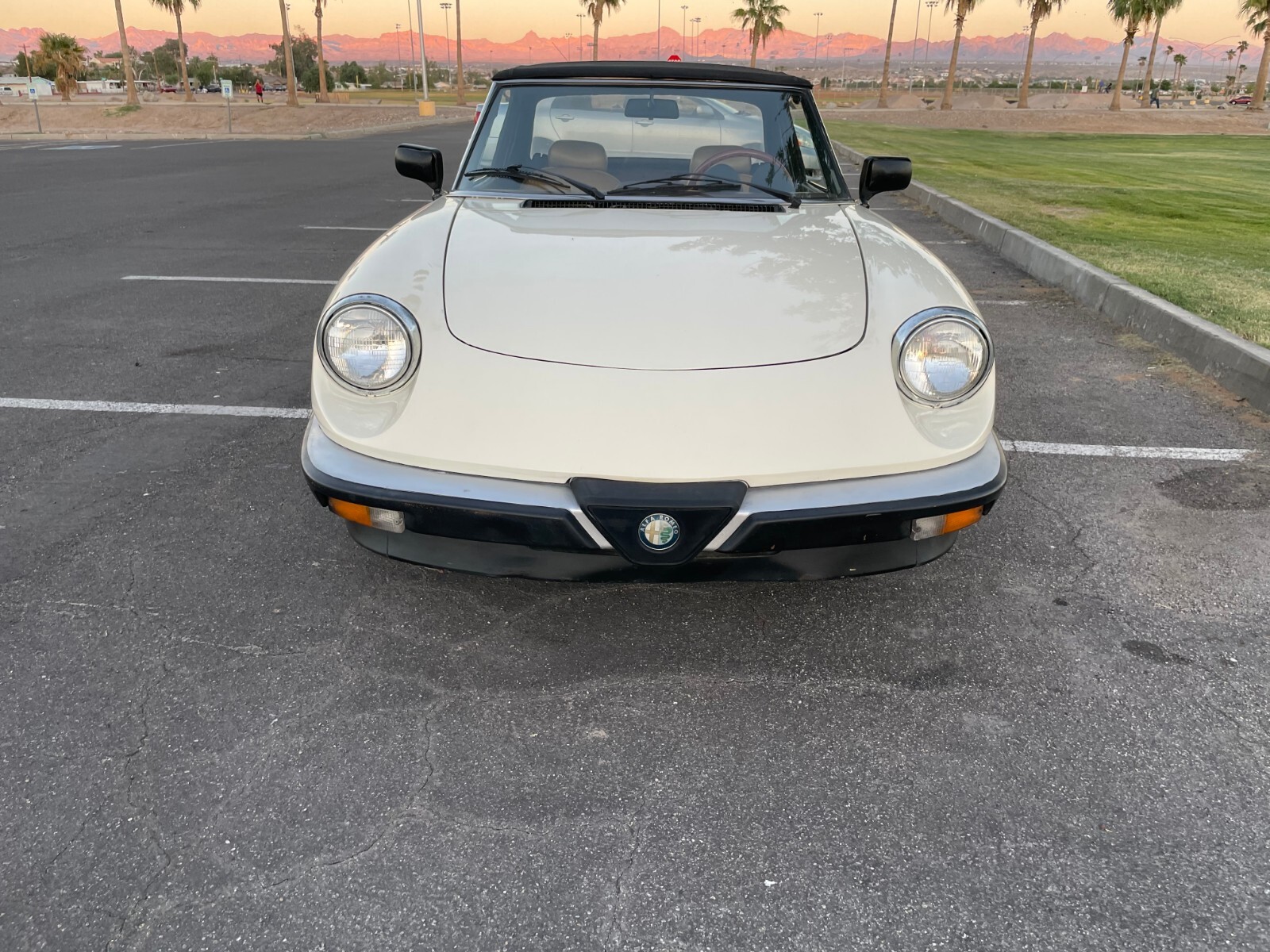 Alfa-Romeo-Veloce-1984-Convertible-3