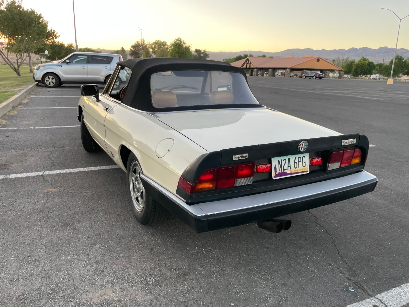 Alfa-Romeo-Veloce-1984-Convertible-4