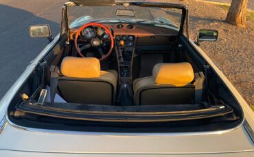 Alfa-Romeo-Veloce-1984-Convertible-7
