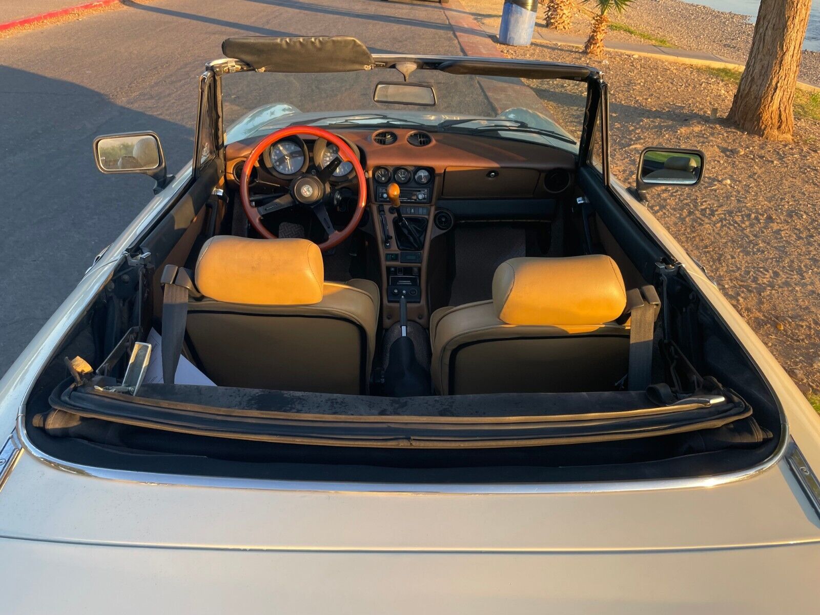 Alfa-Romeo-Veloce-1984-Convertible-7