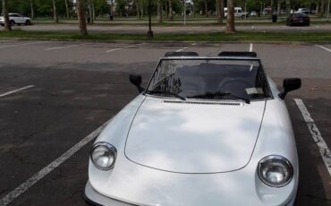 Alfa-romeo-Spider-1986-white-1