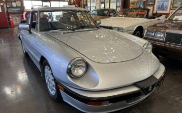 Alfa-romeo-Spider-1987-silver