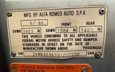 Alfa-romeo-Spider-1987-silver-9