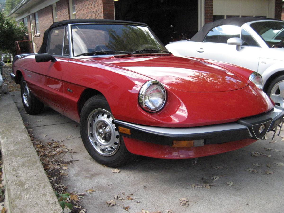 Alfa-romeo-Spider-graduate-1986-red-2