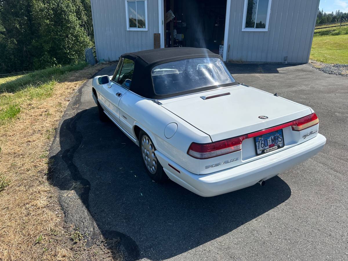 Alfa-romeo-Veloce-1992-white-1