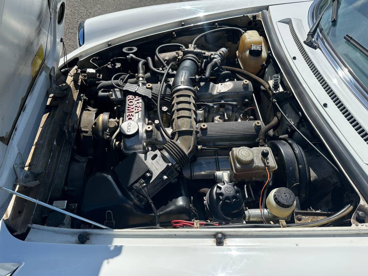Alfa-romeo-Veloce-1992-white-10