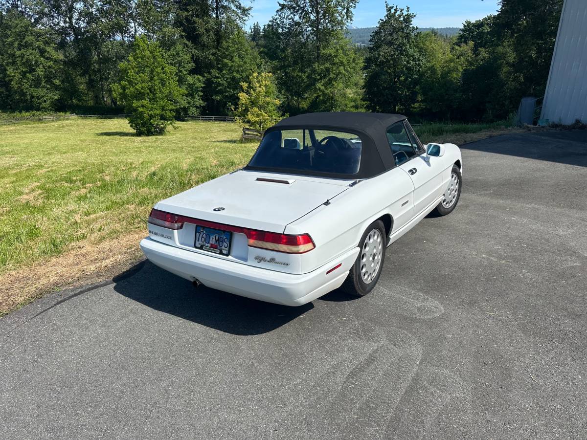 Alfa-romeo-Veloce-1992-white-3