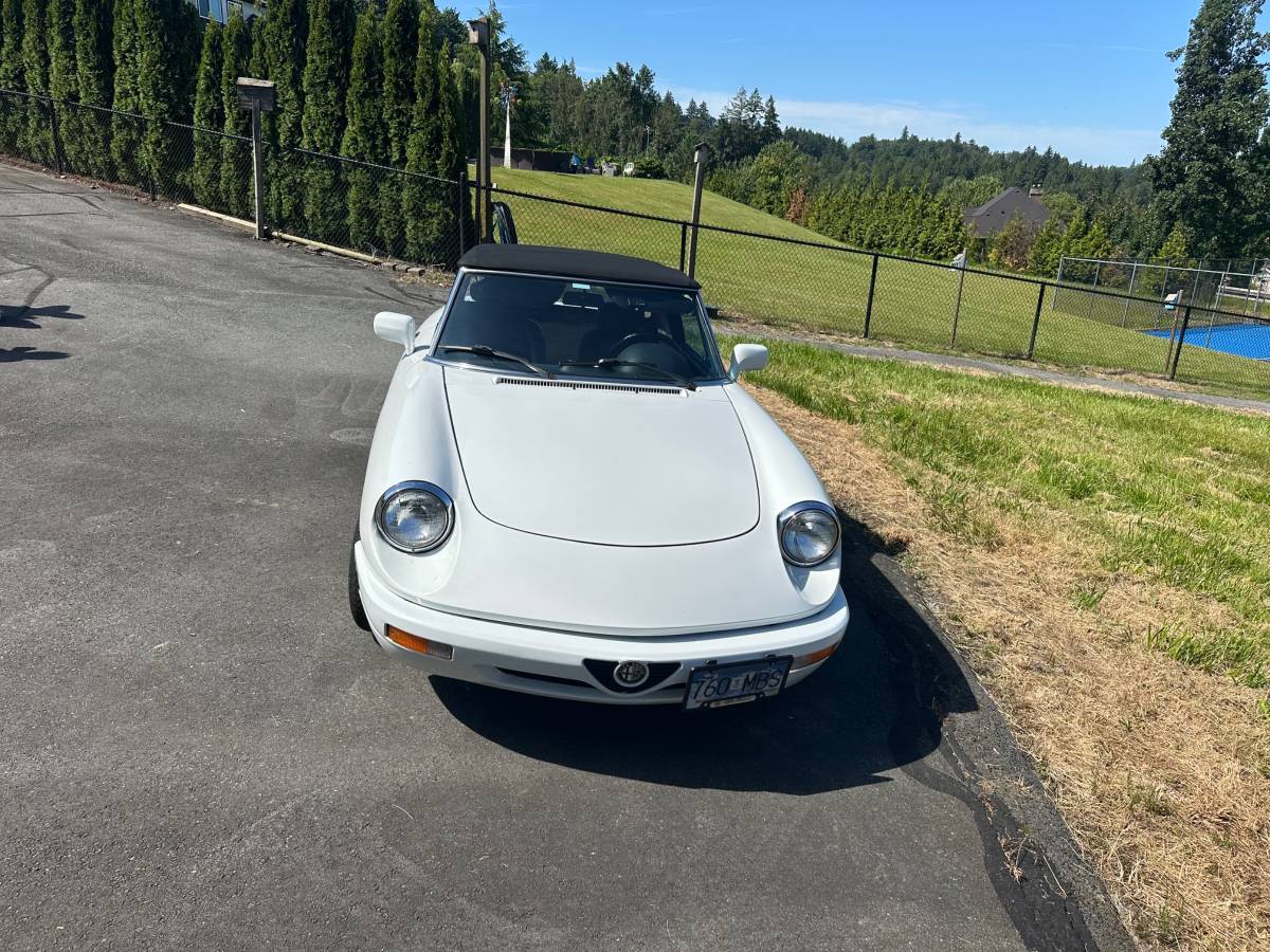 Alfa-romeo-Veloce-1992-white-4