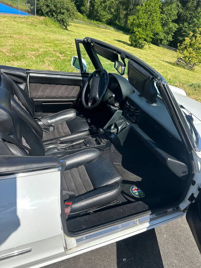 Alfa-romeo-Veloce-1992-white-7