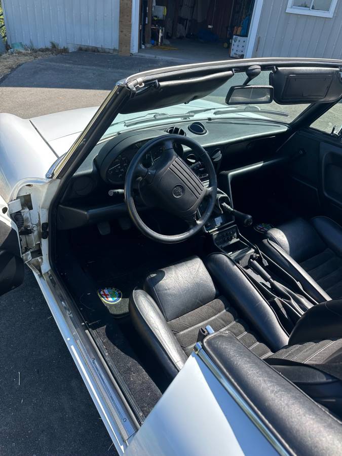 Alfa-romeo-Veloce-1992-white-8