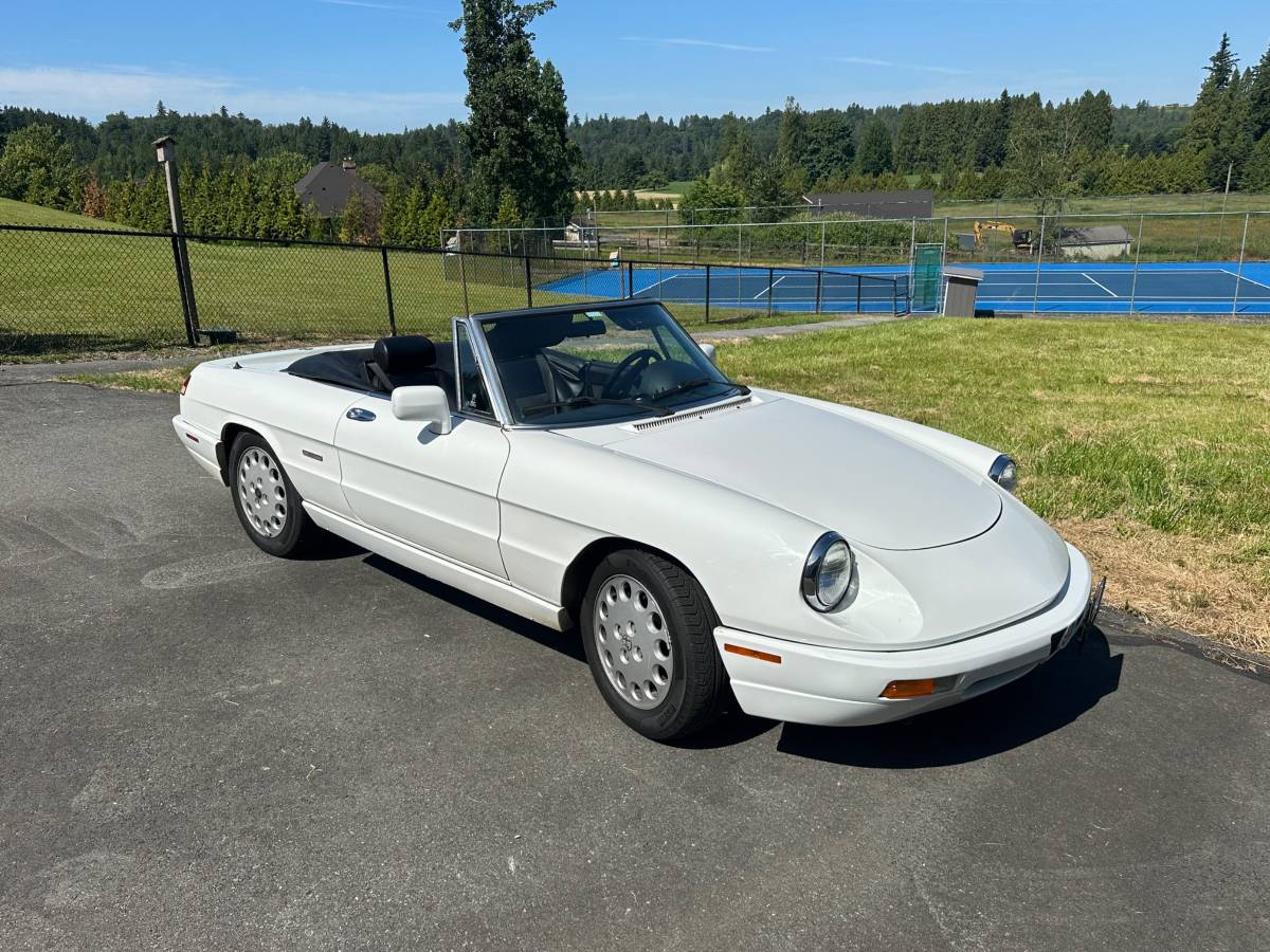Alfa romeo Veloce  1992 white