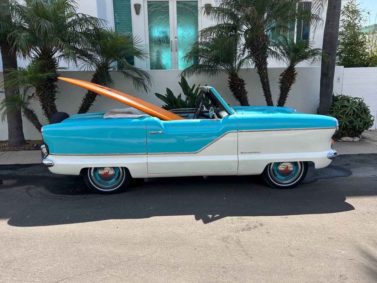 Amc Nash metropolitan  1958 blue
