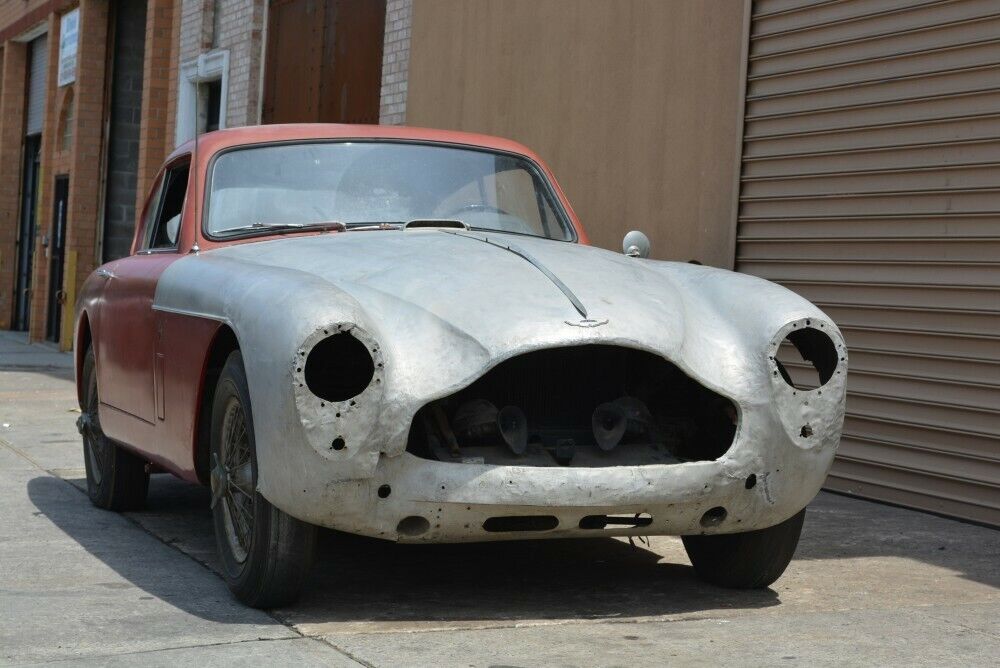 Aston-Martin-DB24-1957