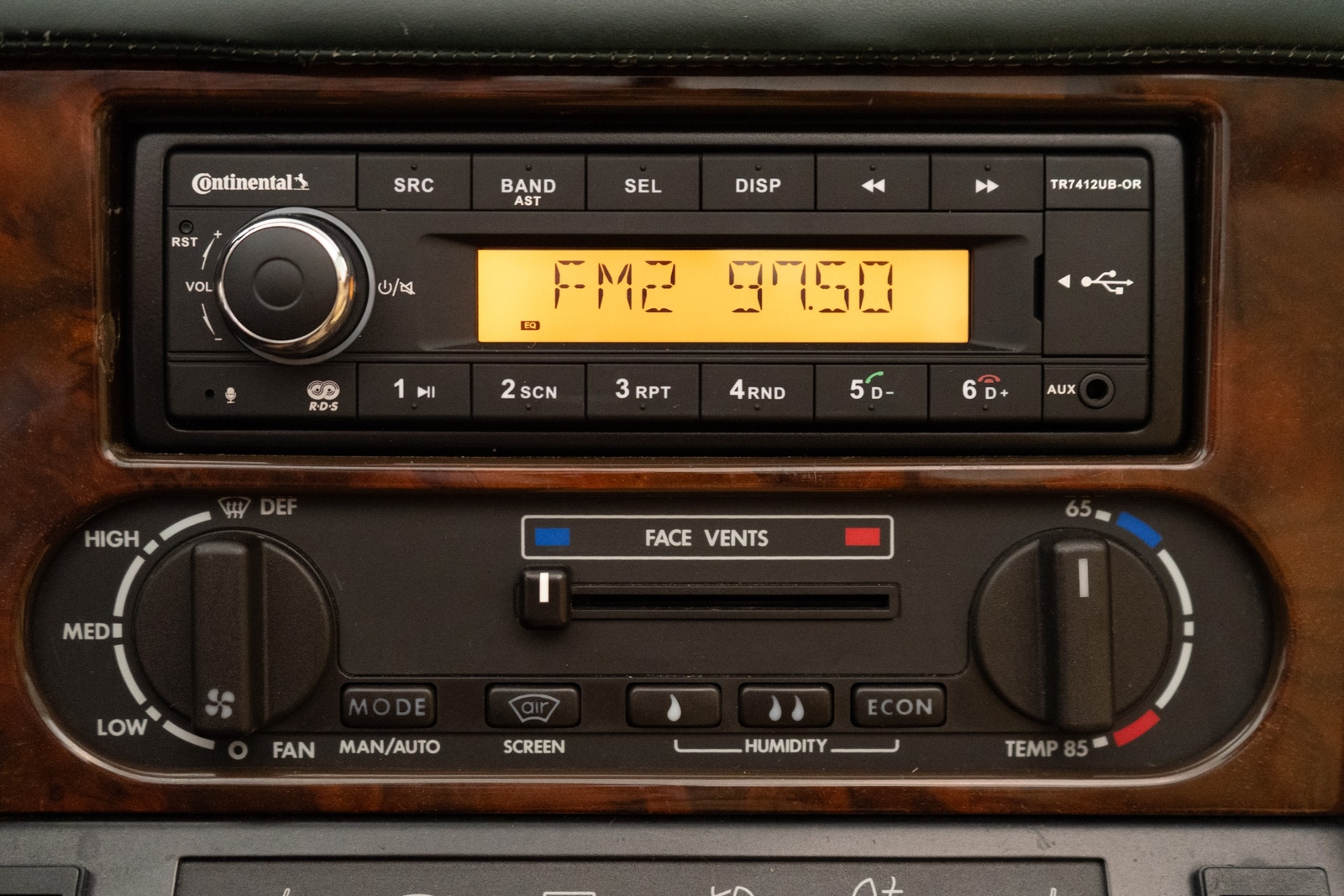 Aston-Martin-Virage-1993-2D-Coupe-15