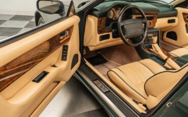 Aston-Martin-Virage-1993-2D-Coupe-21