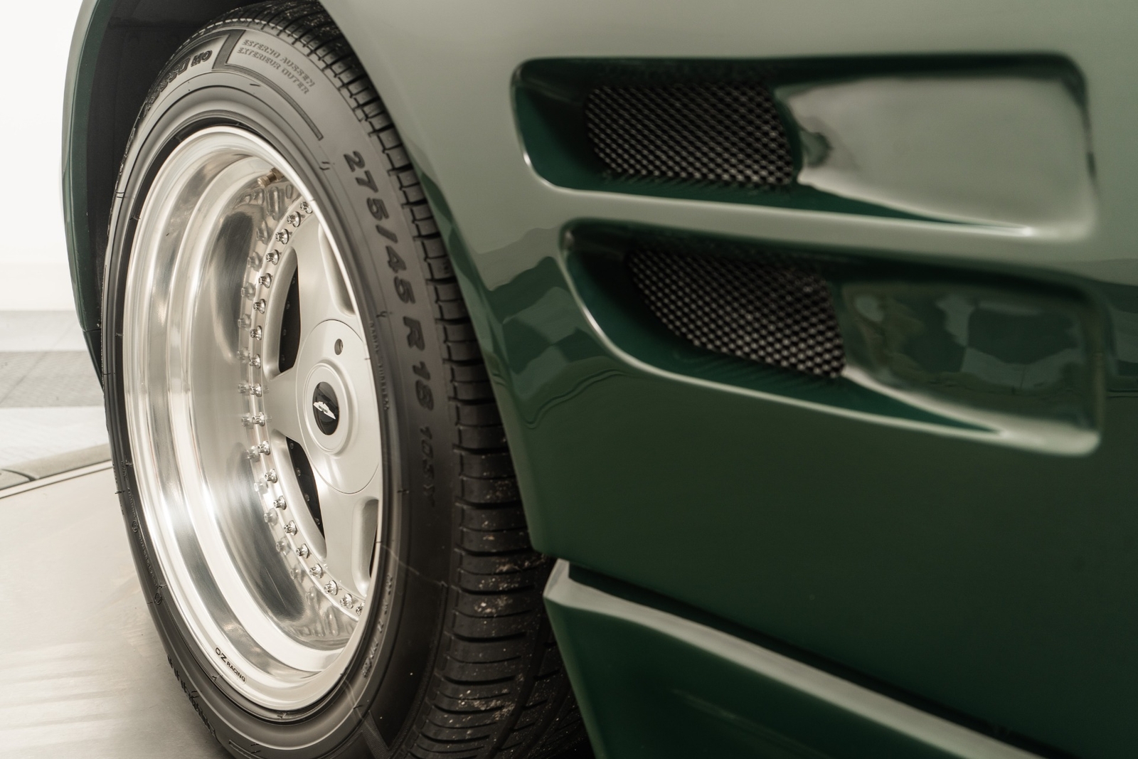 Aston-Martin-Virage-1993-2D-Coupe-31