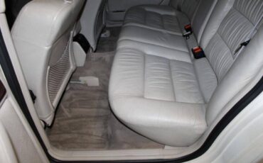 Audi-A6-1995-white-15