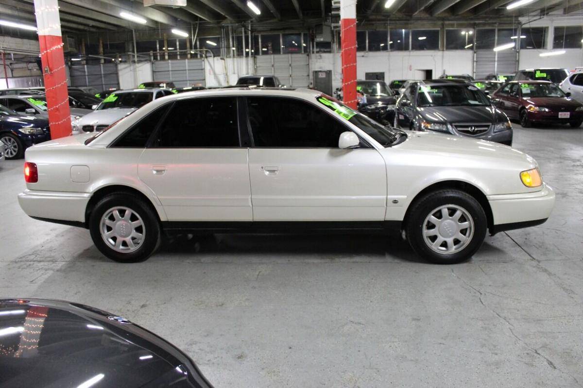 Audi-A6-1995-white-3