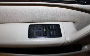 Audi-A6-1995-white-6