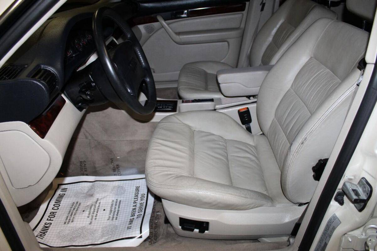 Audi-A6-1995-white-7