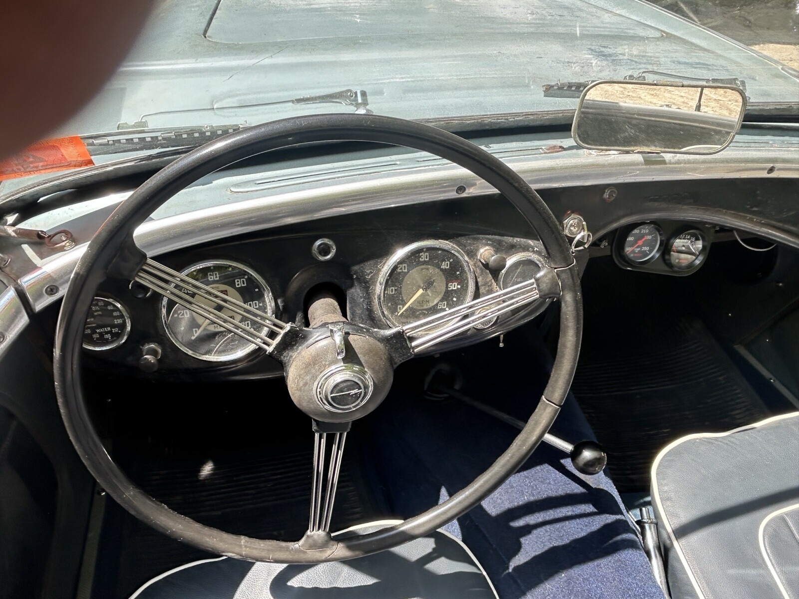 Austin-Healey-100-1955-Convertible-11