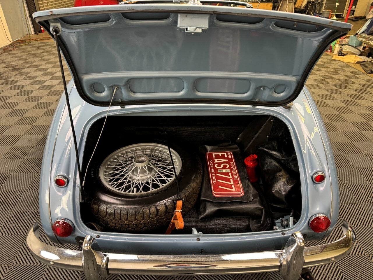 Austin-Healey-3000-1964-Convertible-32
