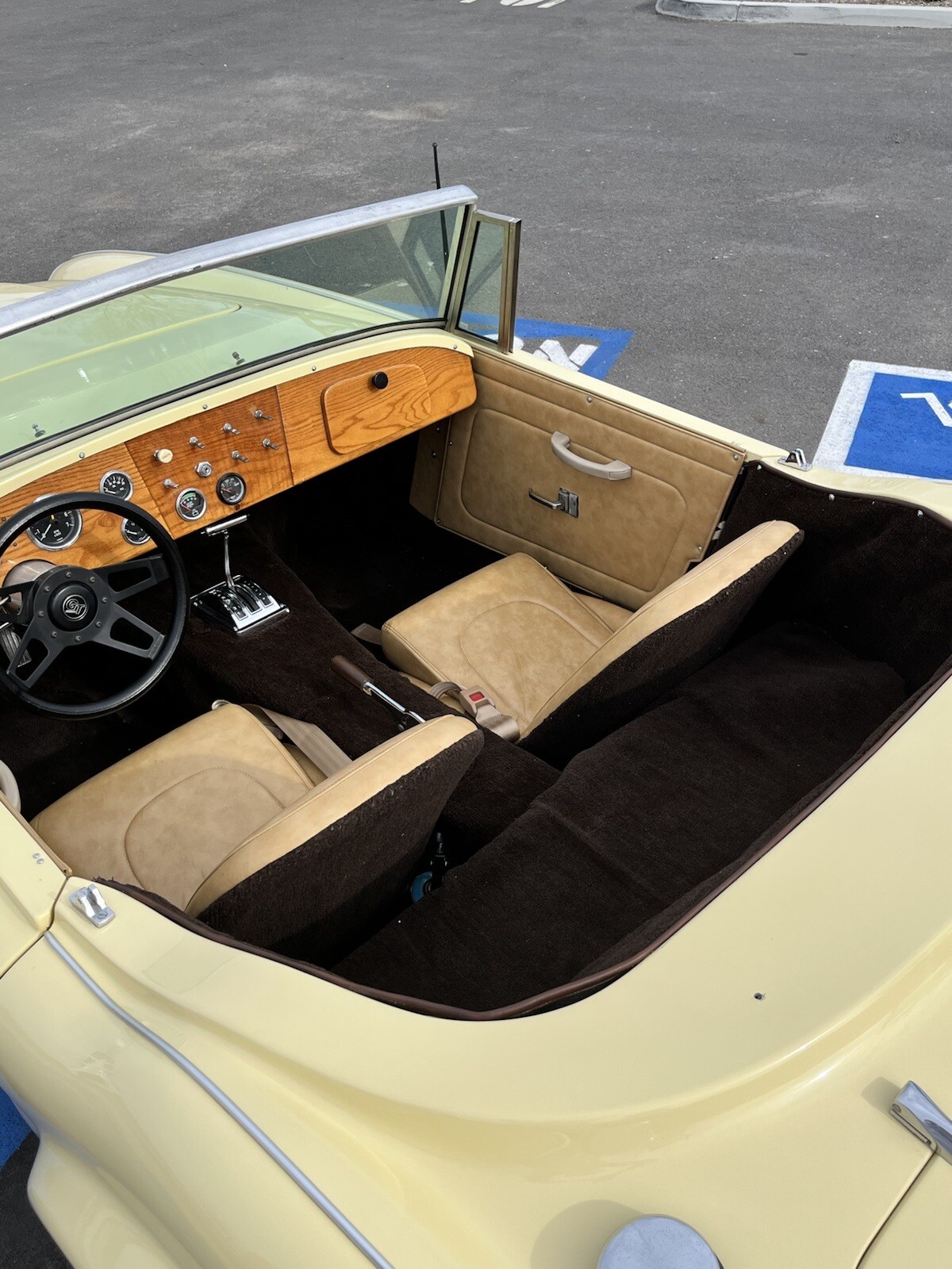 Austin-Healey-3000-1964-Convertible-4