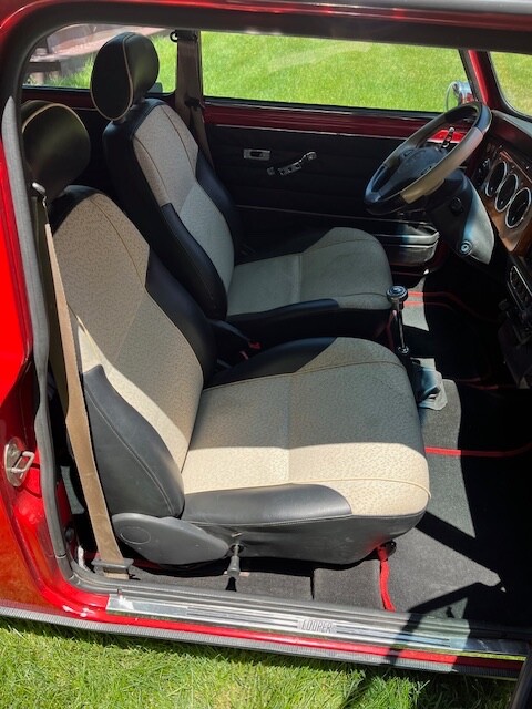 Austin-Mini-Cooper-1981-Coupe-14