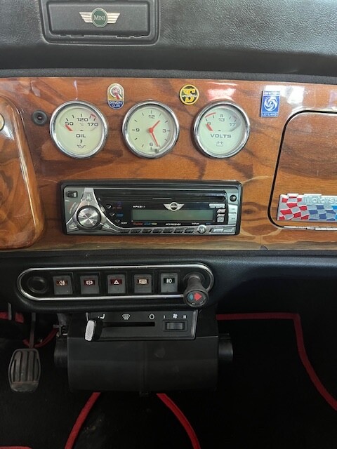 Austin-Mini-Cooper-1981-Coupe-24