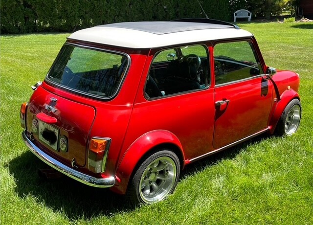 Austin-Mini-Cooper-1981-Coupe-3
