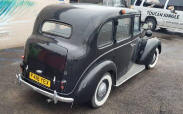 Austin-Taxi-1957-Taxi-3
