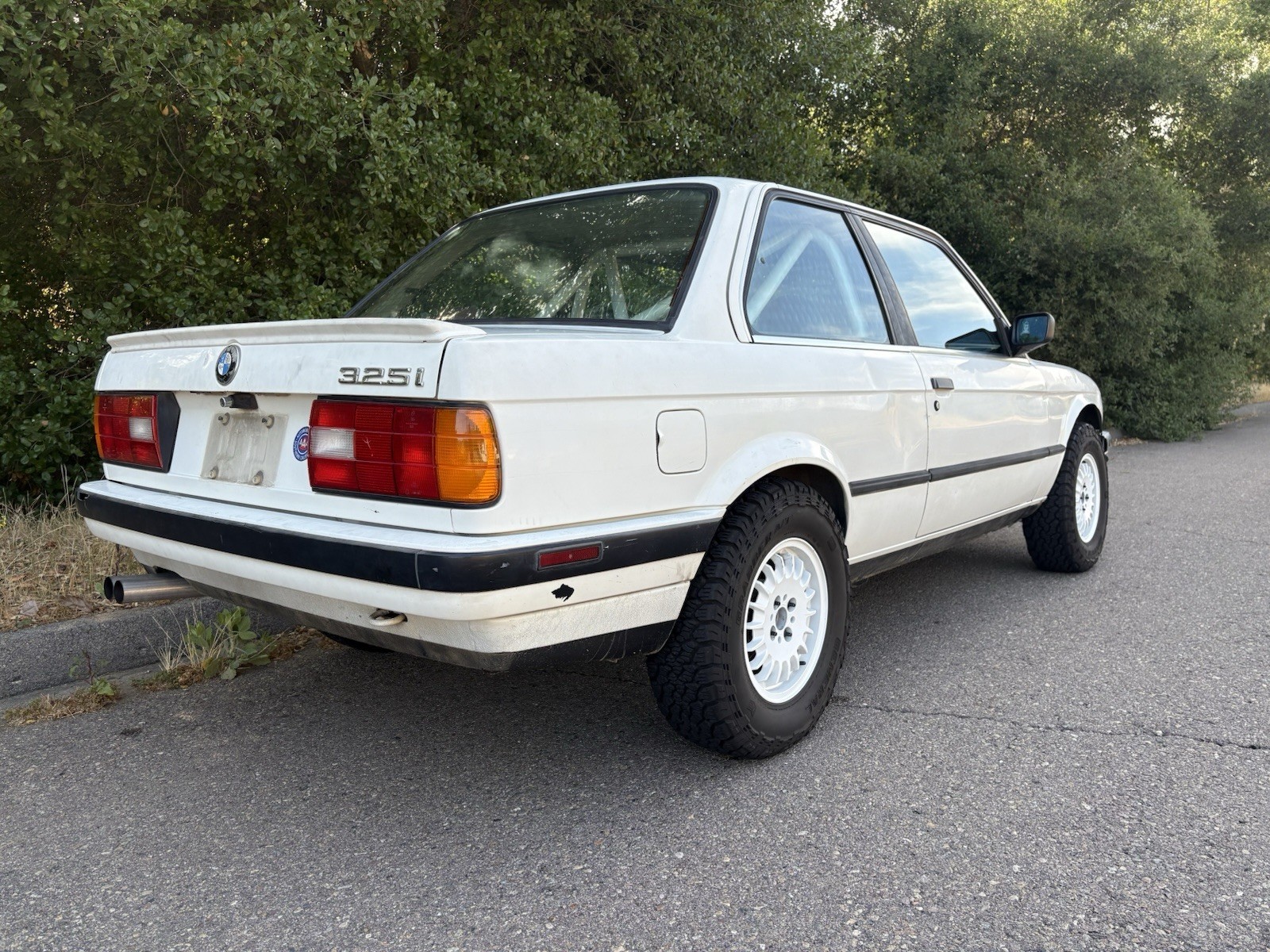 BMW-3-Series-1989-Coupe-13