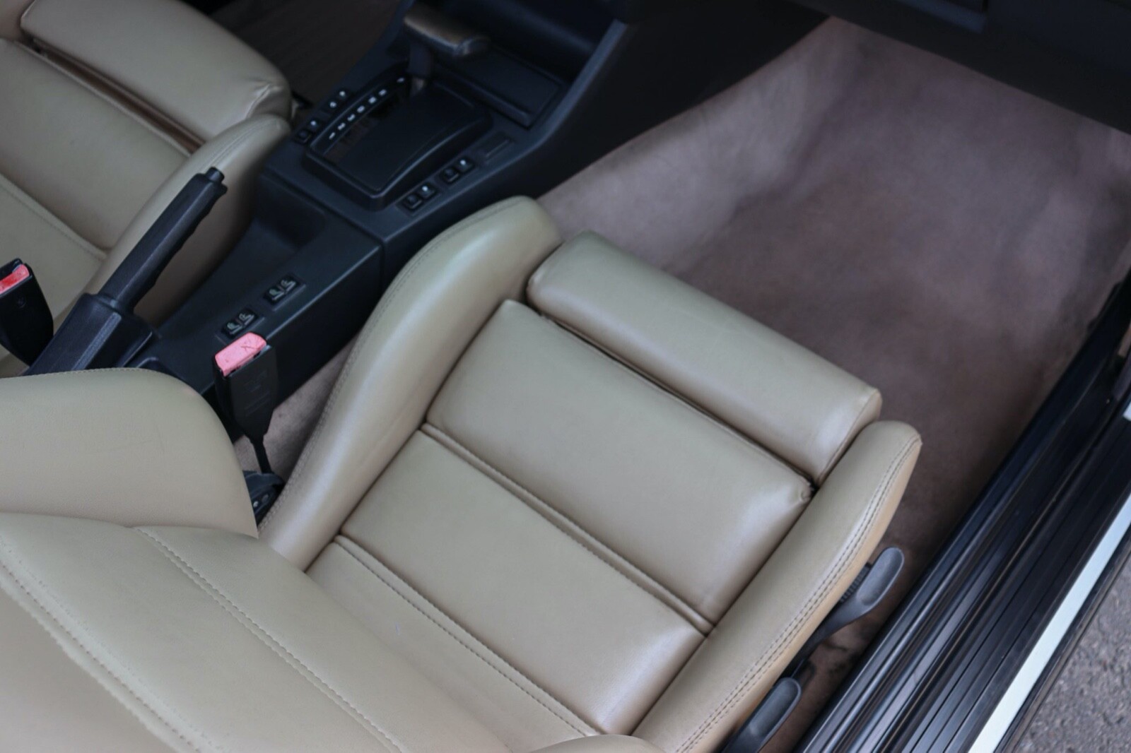 BMW-3-Series-1991-Convertible-13