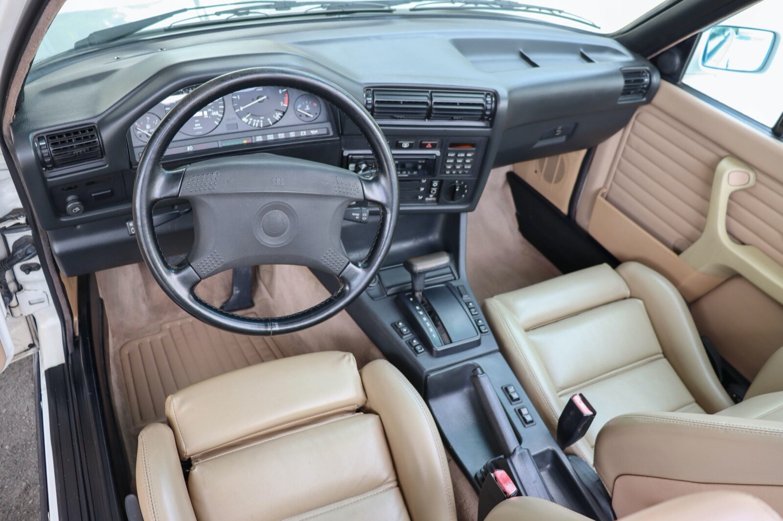 BMW-3-Series-1991-Convertible-18
