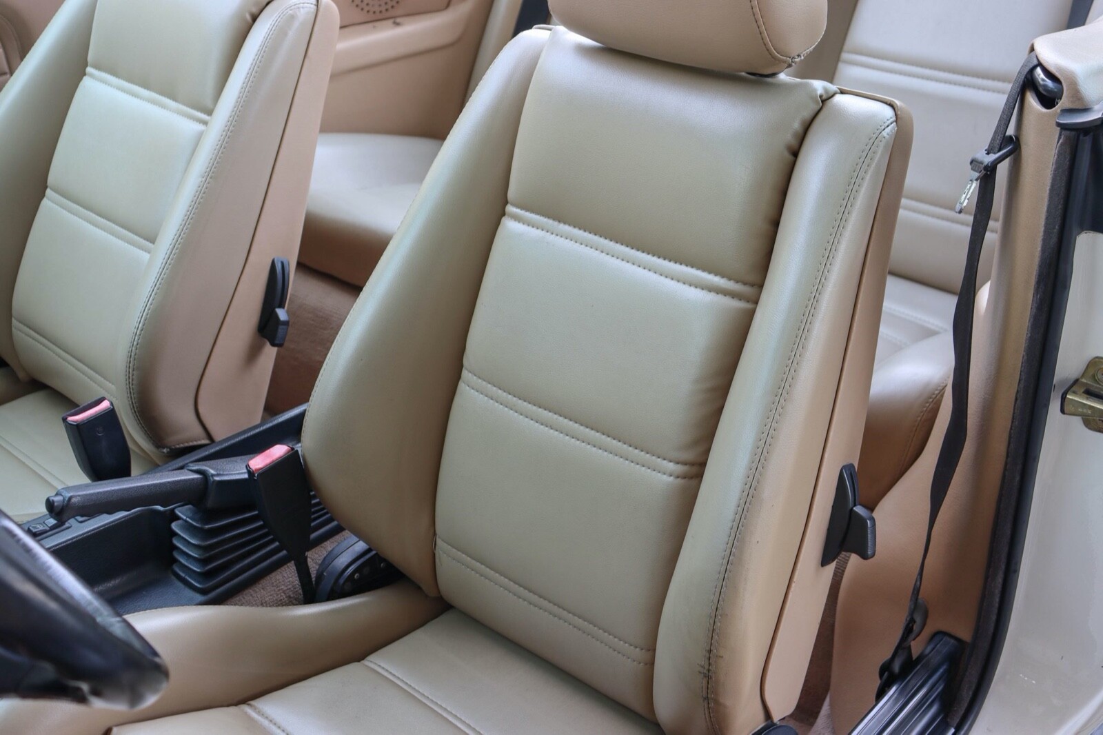 BMW-3-Series-1991-Convertible-20