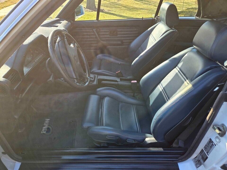 BMW-3-Series-1992-Convertible-14