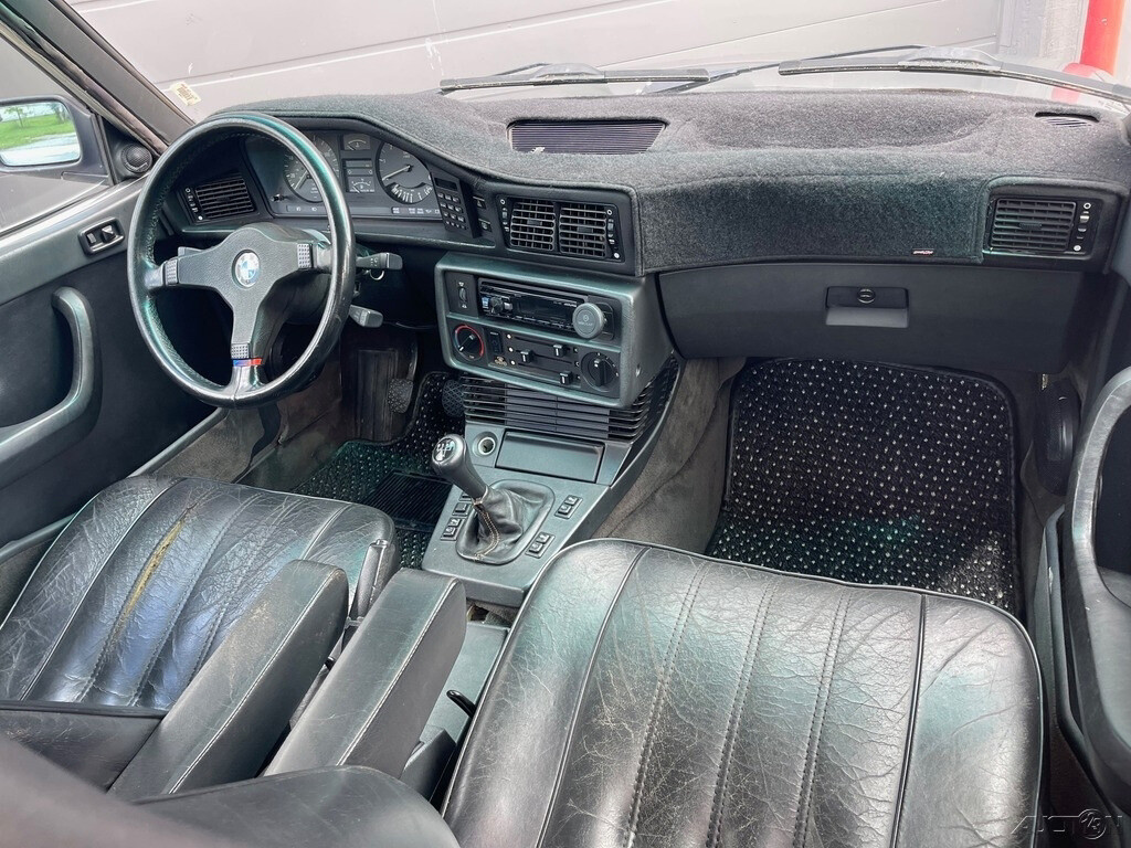 BMW-5-Series-1988-Sedan-16